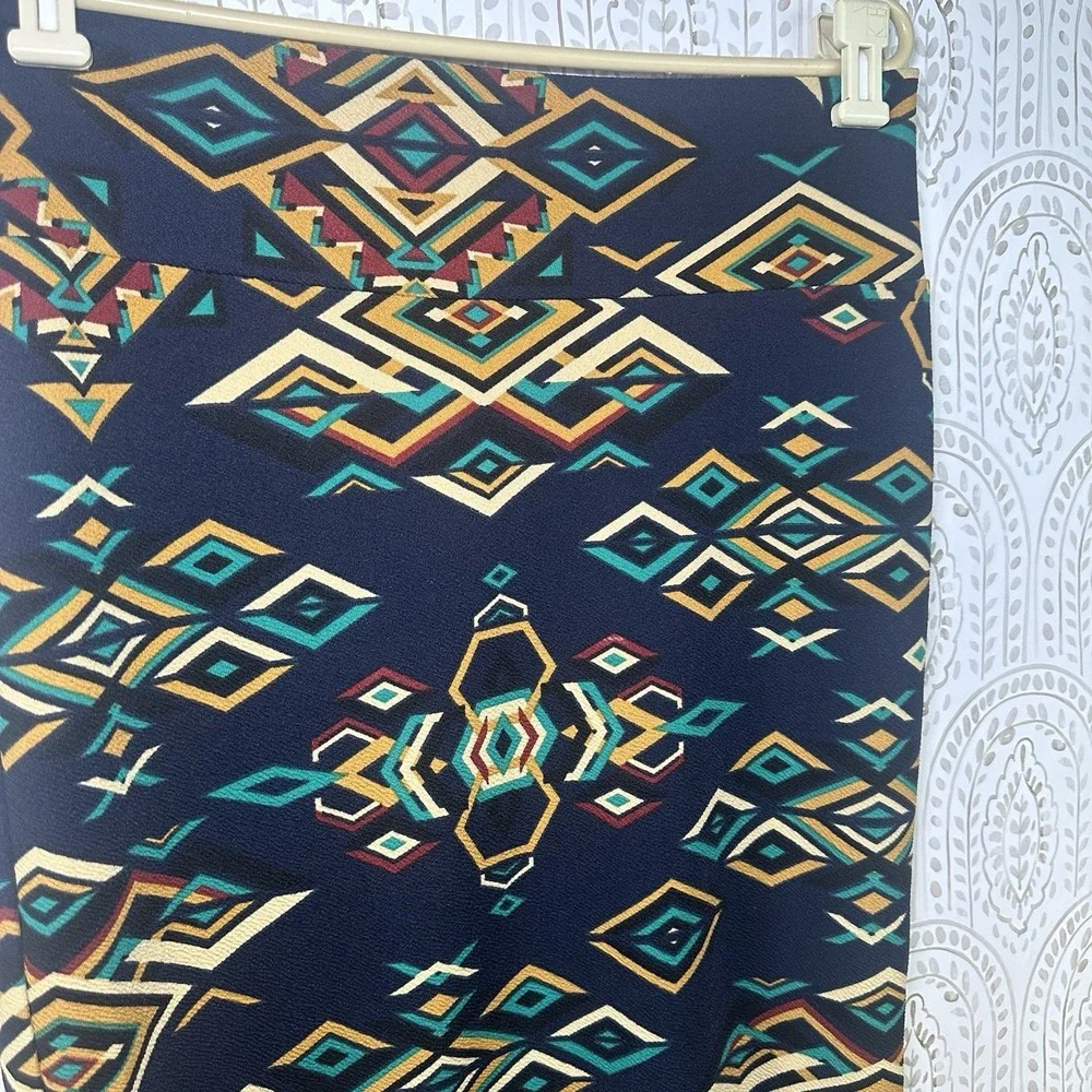 LULAROE Size Large Southwest Print Black Skirt Cassie Comfy Stretch Aztec Womens